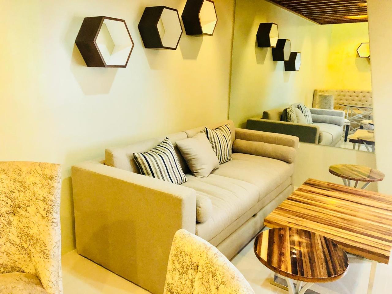Hotel Apollo Lemery Екстер'єр фото