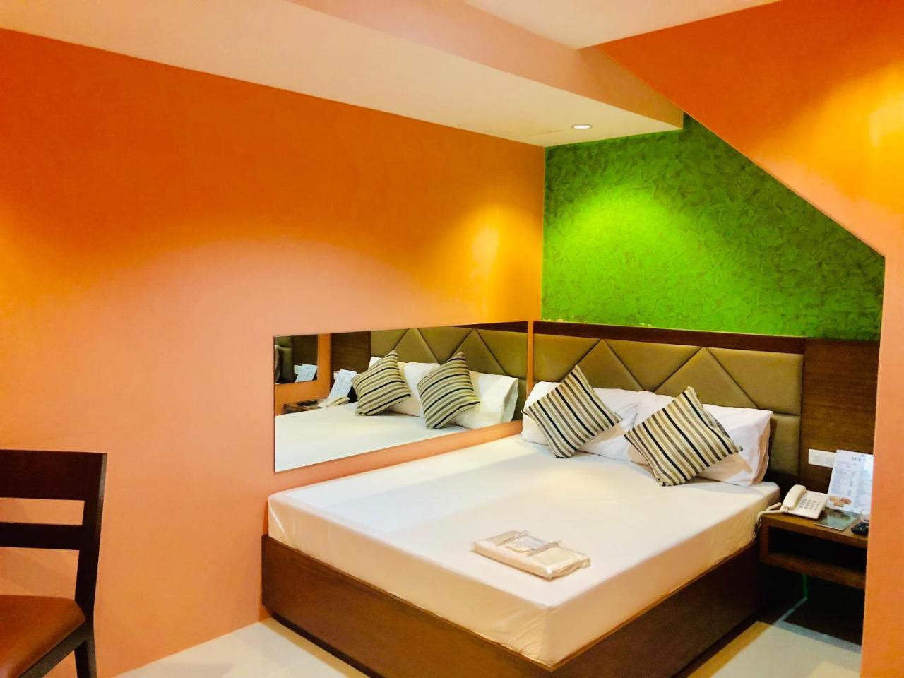 Hotel Apollo Lemery Екстер'єр фото